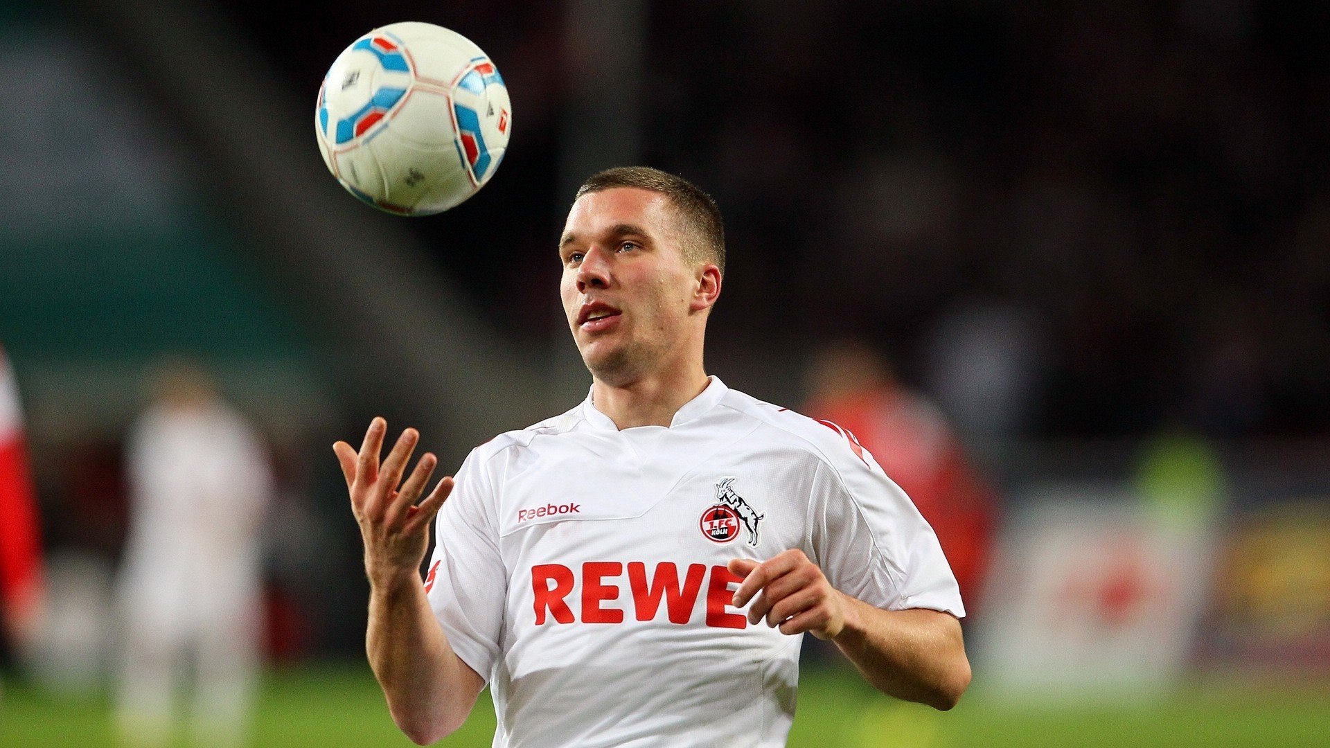 萨拉赫连续三场比赛得分超过惊险取胜,利物浦挑战极限!